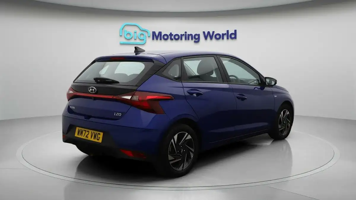 2023-hyundai-i20-10-t-gdi-se-connect-dct-big-7