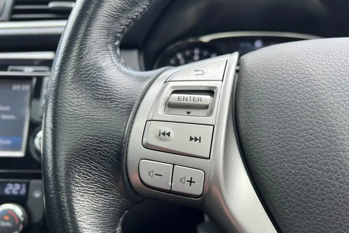 2016-nissan-x-trail-16-dig-t-tekna-big-22