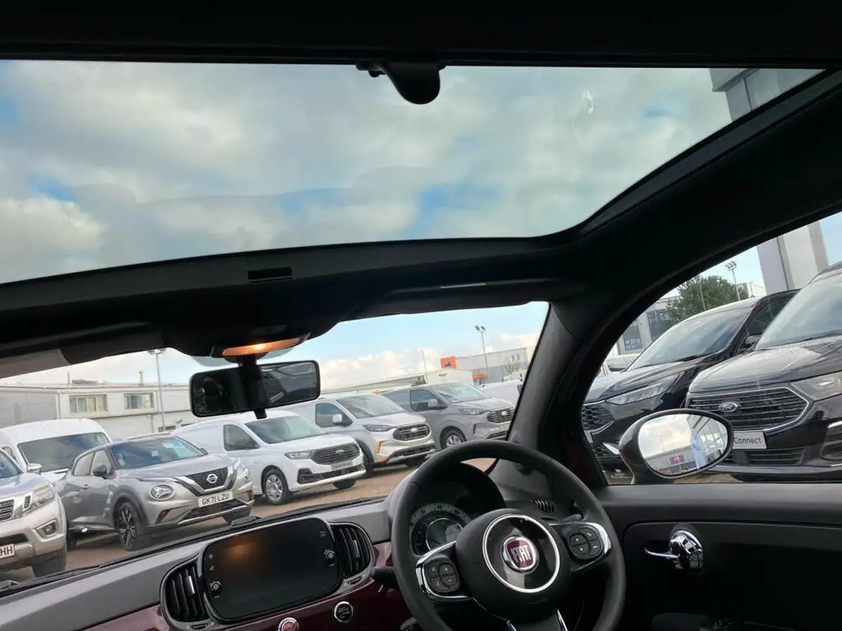 2021-fiat-500-10-lounge-big-31