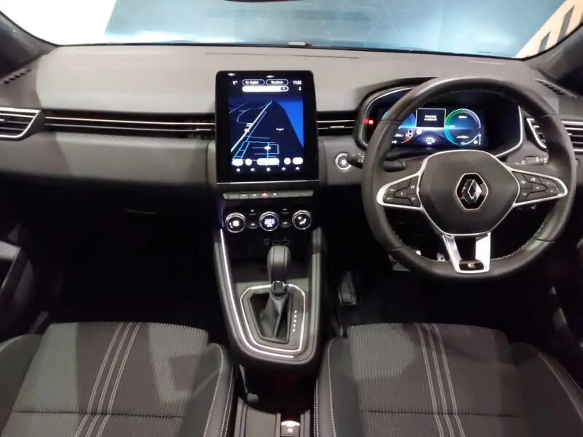 2023-renault-clio-16-engineered-big-2