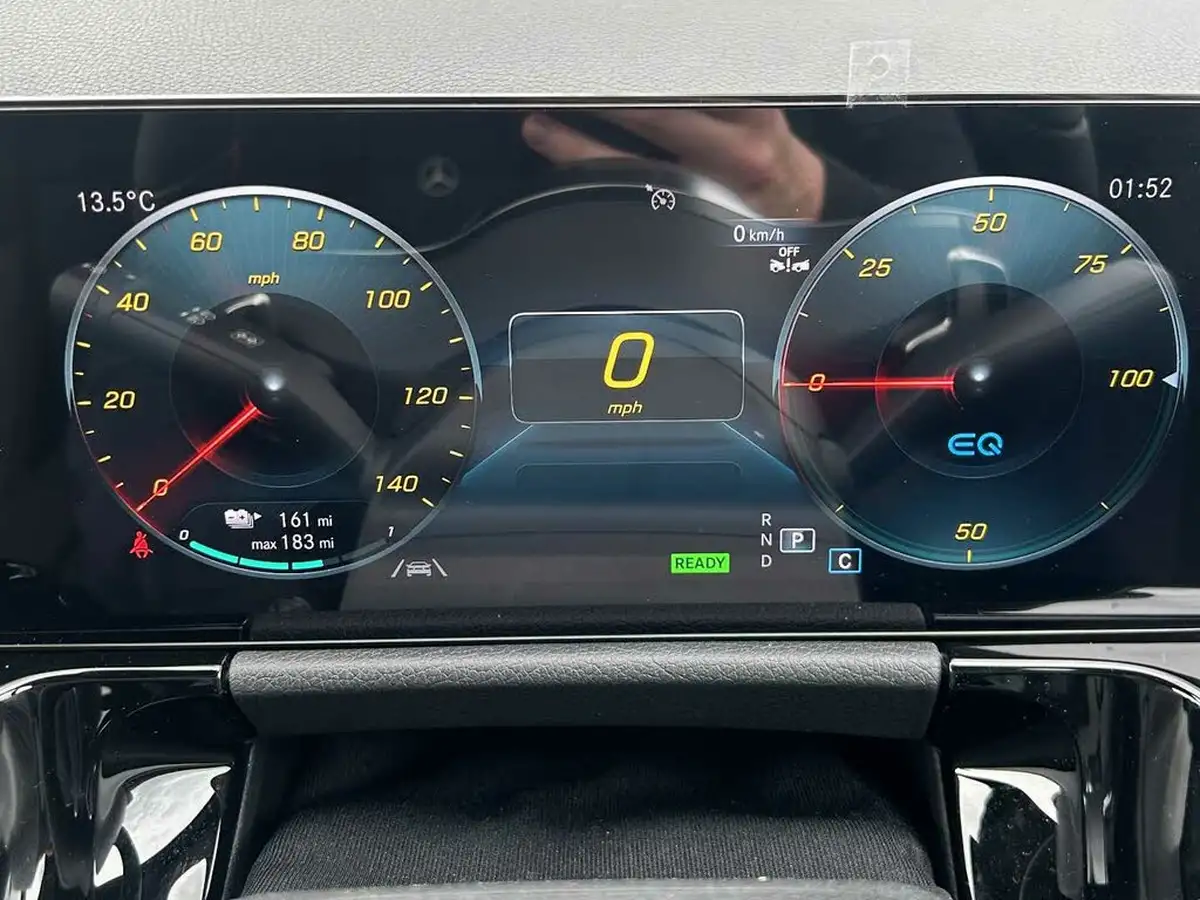2024-mercedes-benz-eqa-e-eqa-300-amg-line-big-26