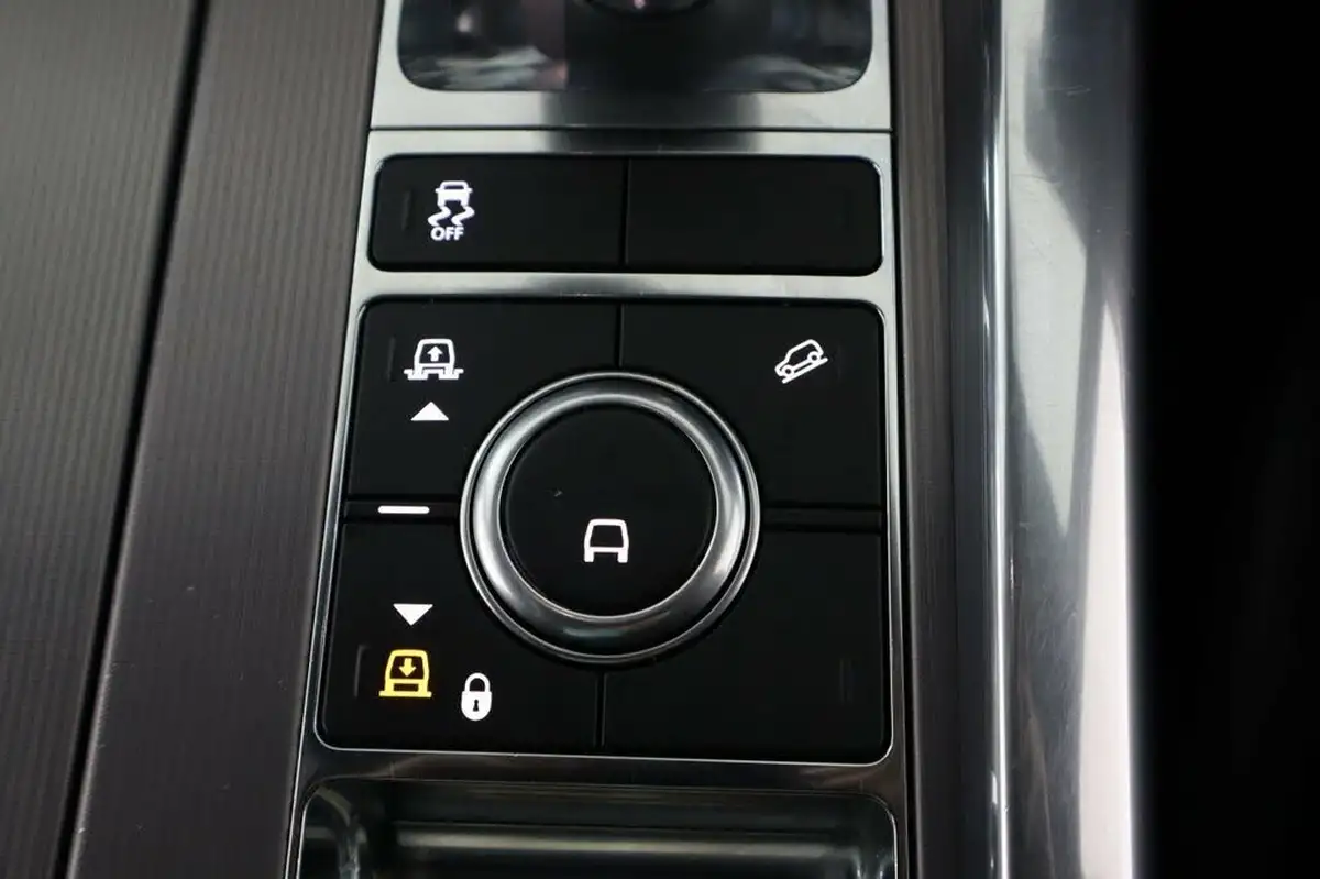 2019-land-rover-range-rover-sport-30-sdv6-hse-big-22