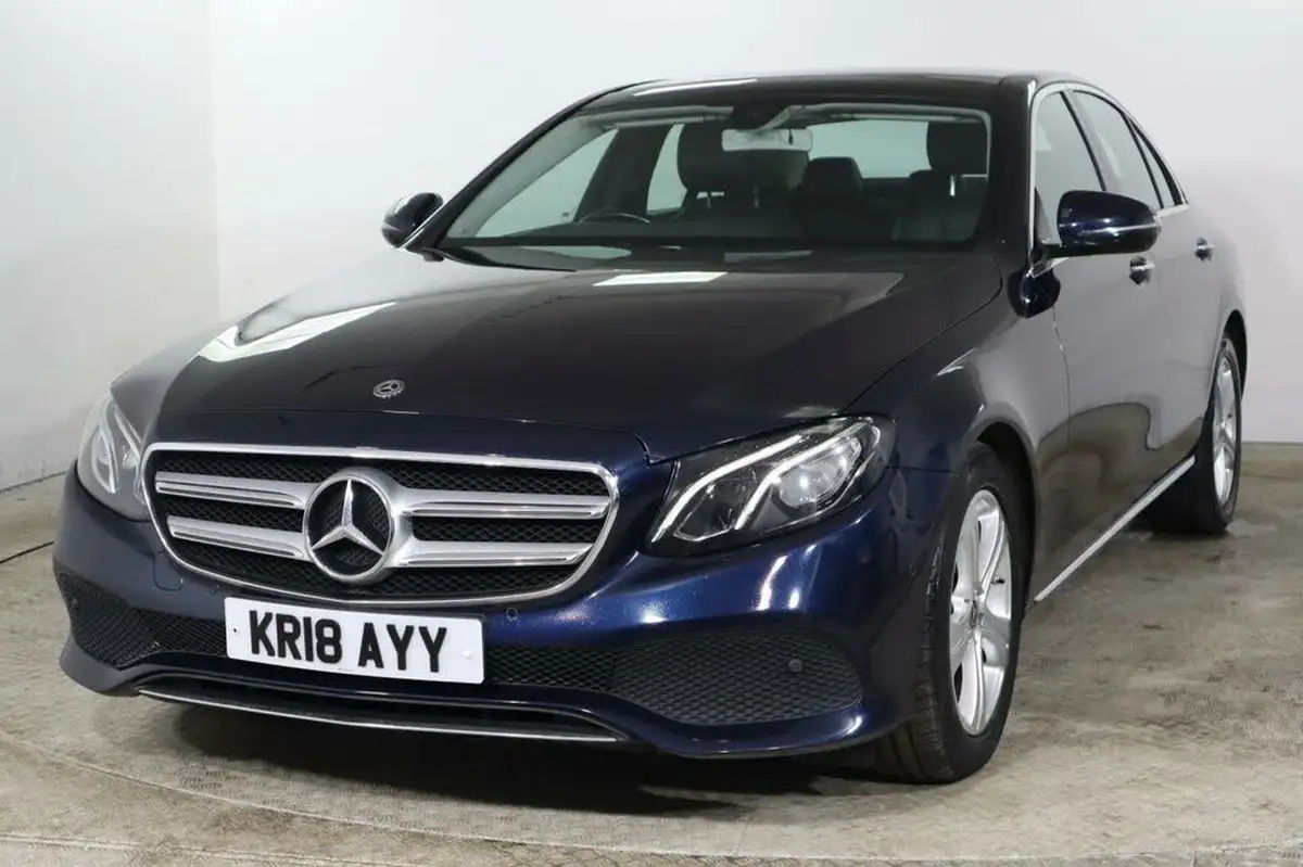 2018-mercedes-benz-e-class-20d-e220d-se-premiumss-saloon-4d-big-2