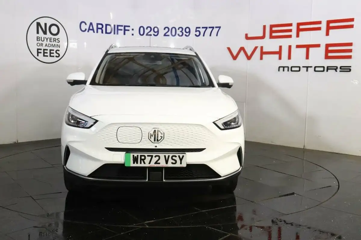 2022-mg-zs-suv-e-trophy-connect-ev-156ps-long-range-big-6