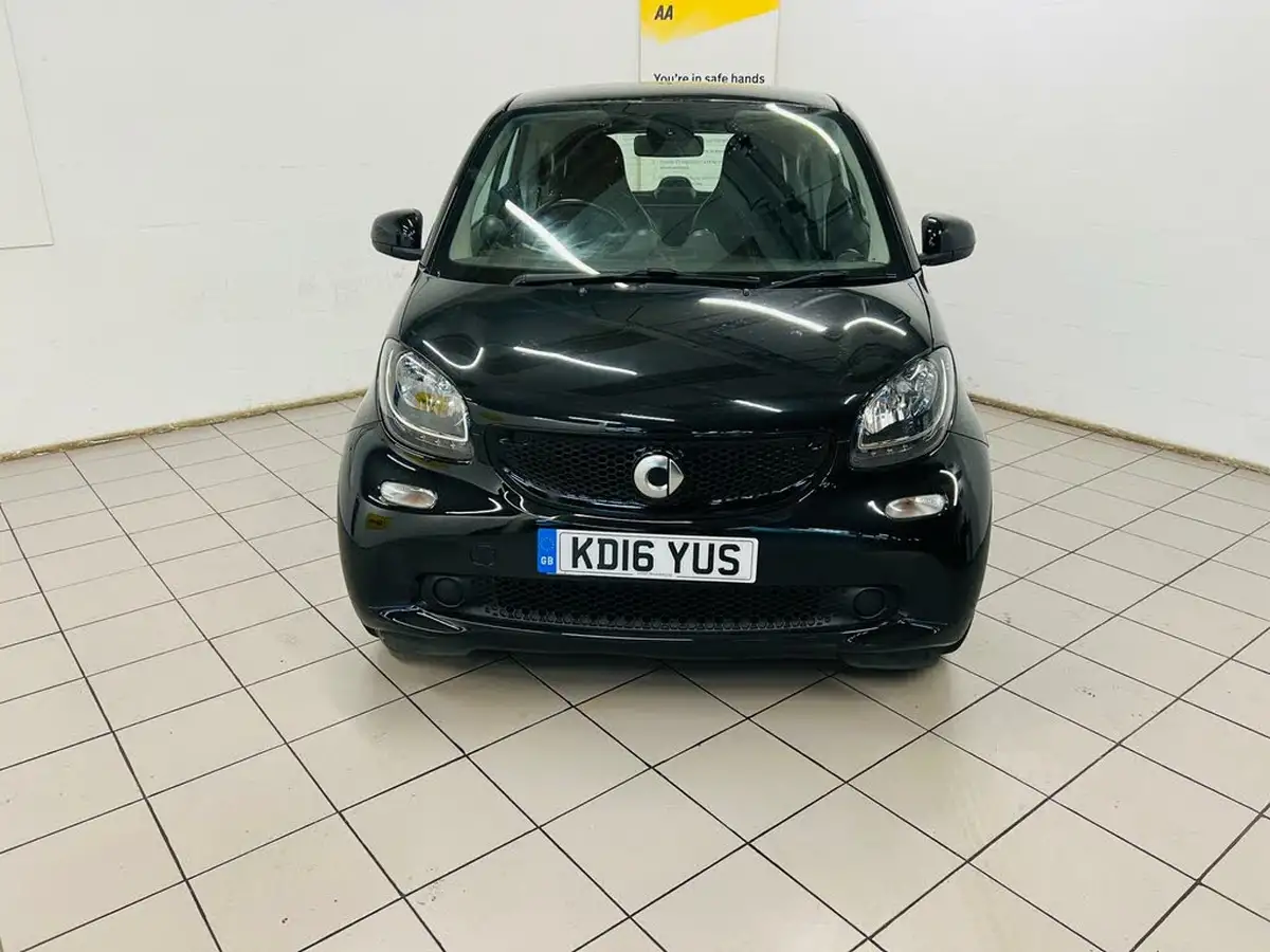 2016-smart-fortwo-10-edition-black-twinamic-big-2