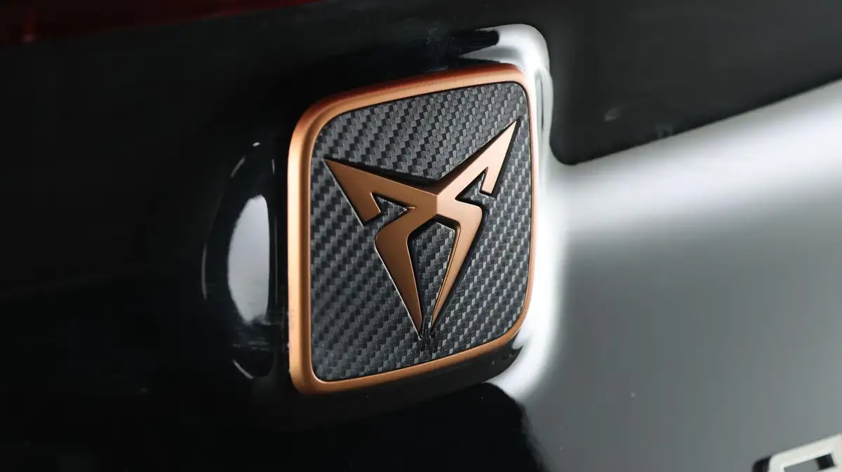 2022-cupra-formentor-20-tsi-vz2-310ps-4drive-big-20