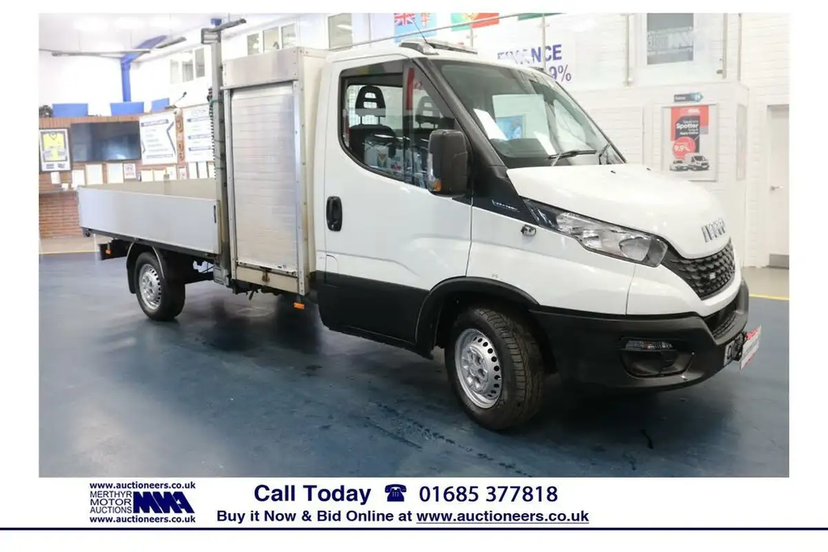 2020-iveco-daily-s-class-23td-35s14-3450-eu6-chassis-cab-hi-matic-big-0