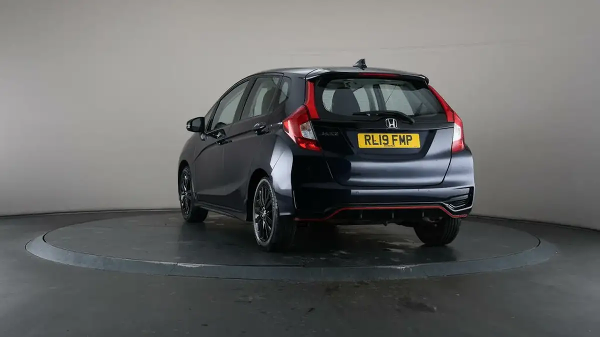 2019-honda-jazz-15-i-vtec-sport-cvt-big-46