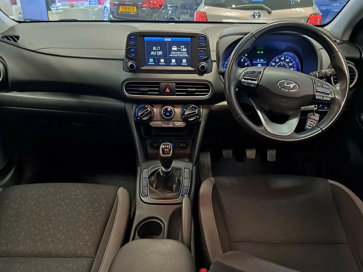 2019-hyundai-kona-10-t-gdi-play-big-2