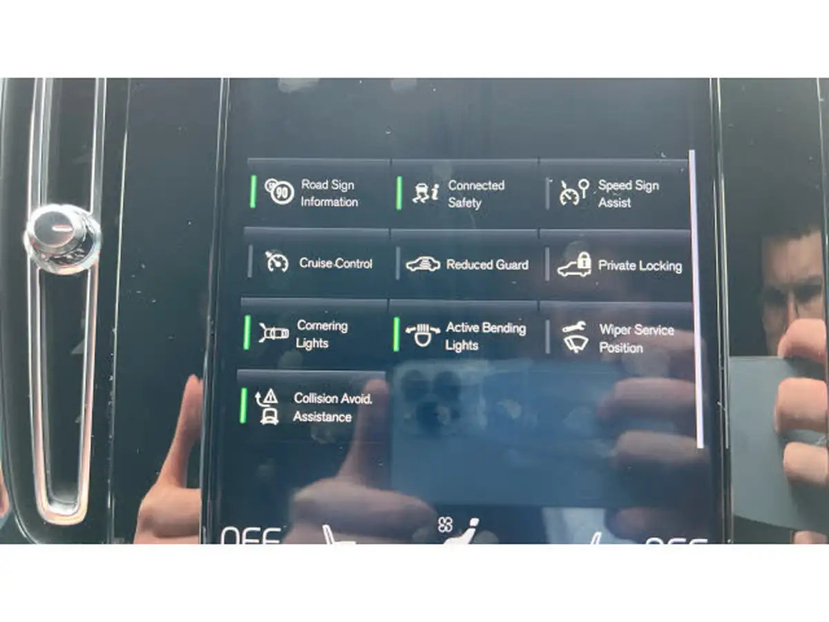 2018-volvo-xc40-20td-d4-first-edition-big-40
