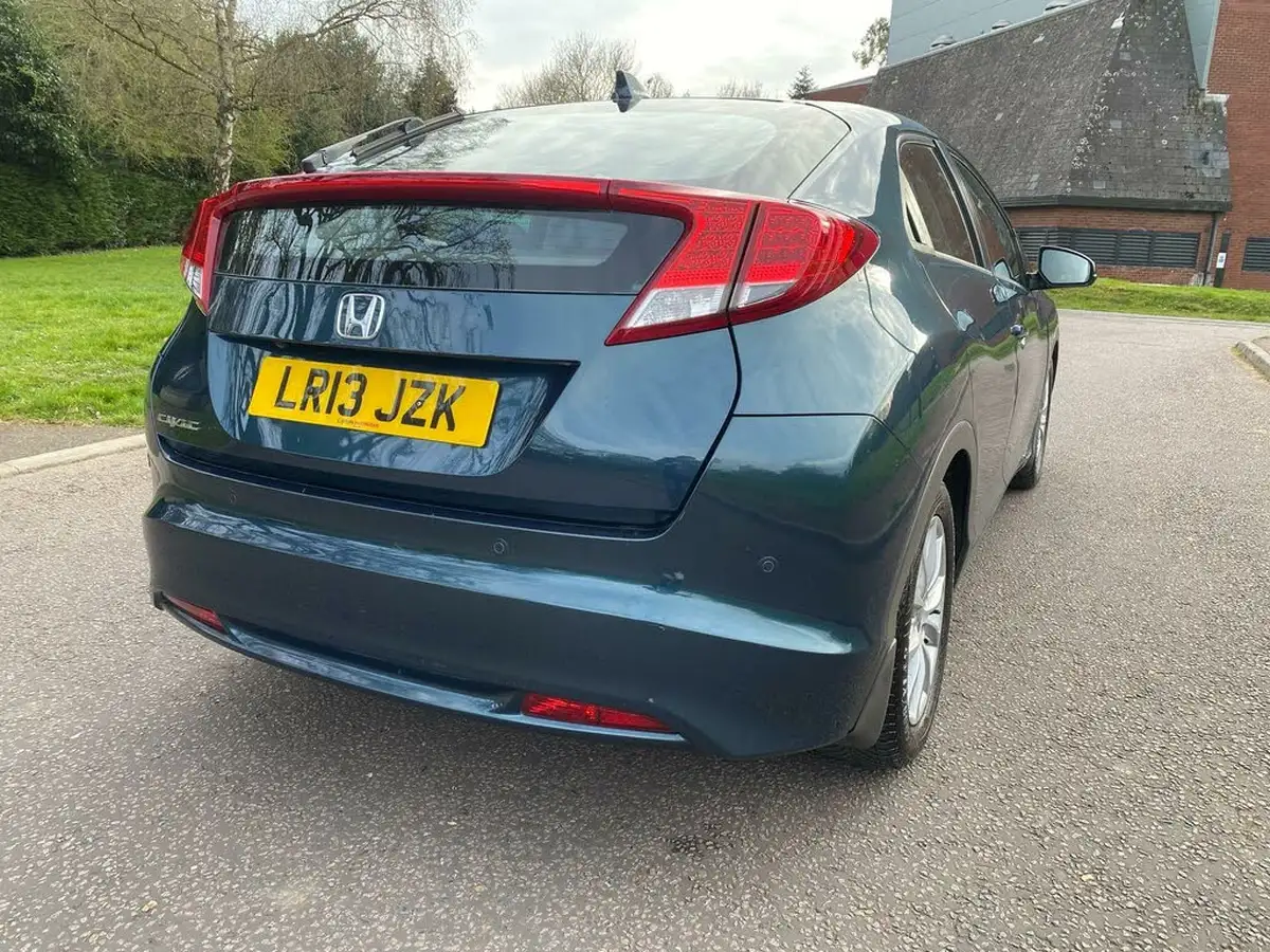 2013-honda-civic-18-es-auto-big-16