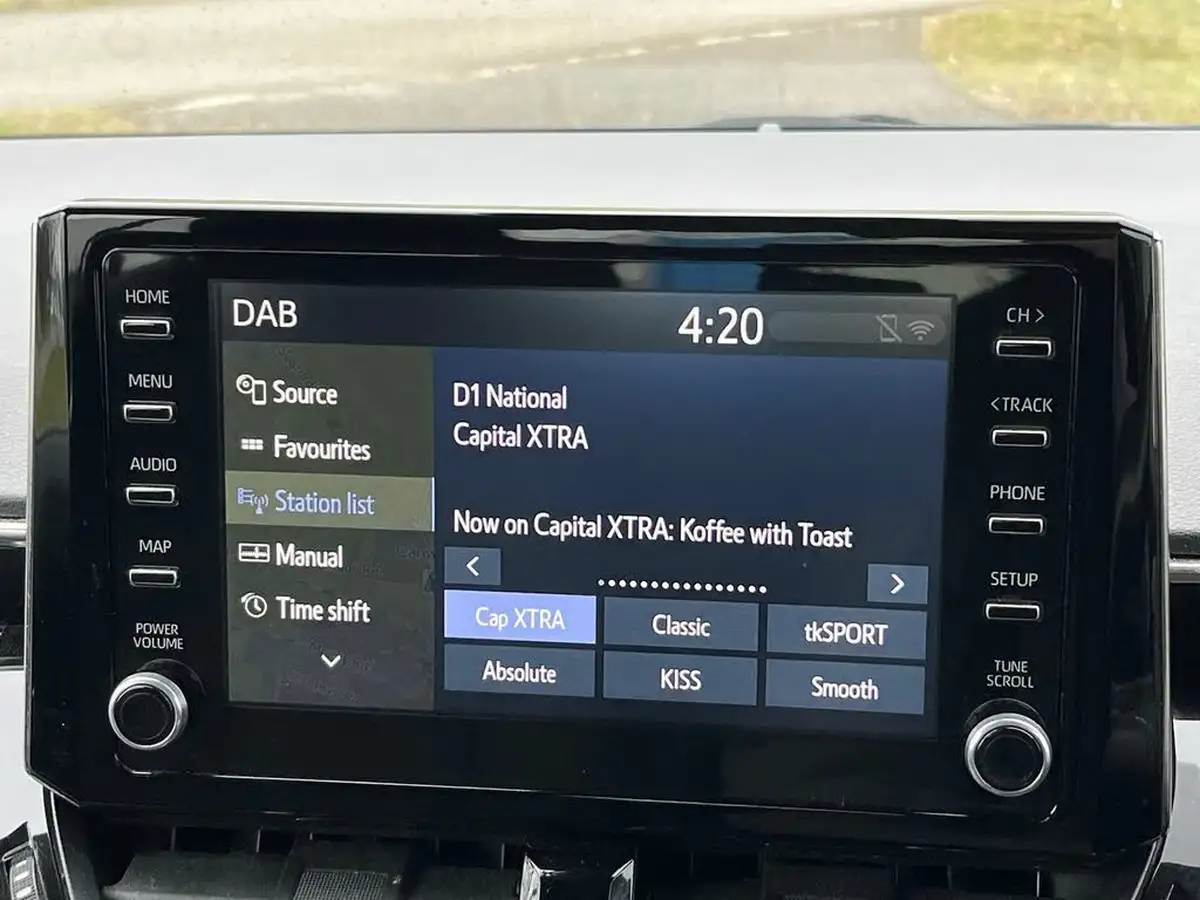 2021-toyota-corolla-18-vvt-i-icon-tech-trk-hatchback-5d-big-20