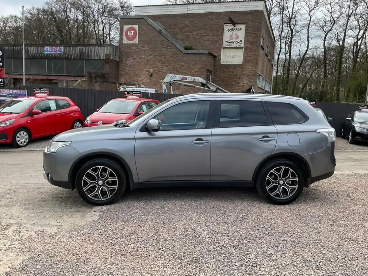 2016-mitsubishi-outlander-22di-d-gx3-leather7st-big-78