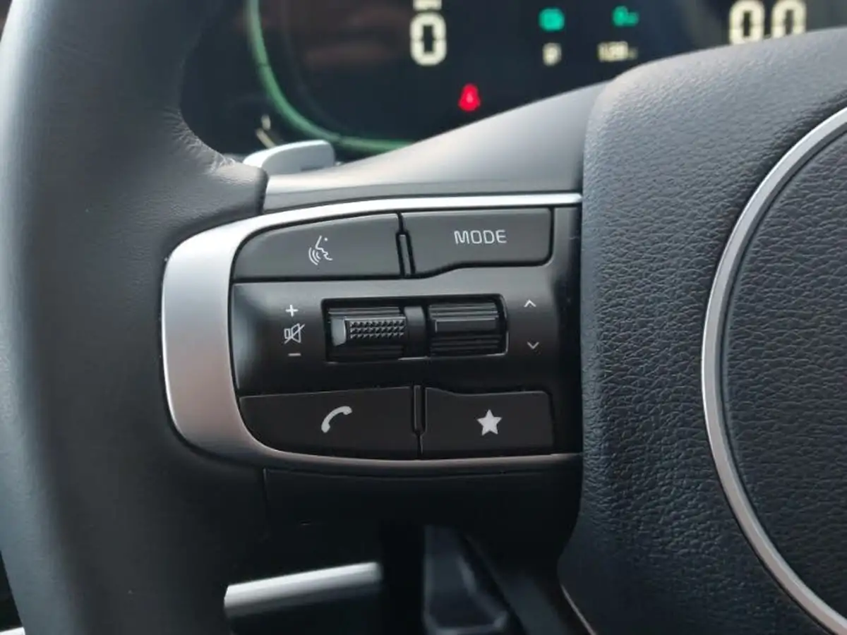 2024-kia-sportage-16-t-gdi-gt-line-261bhp-awd-phev-auto-big-15