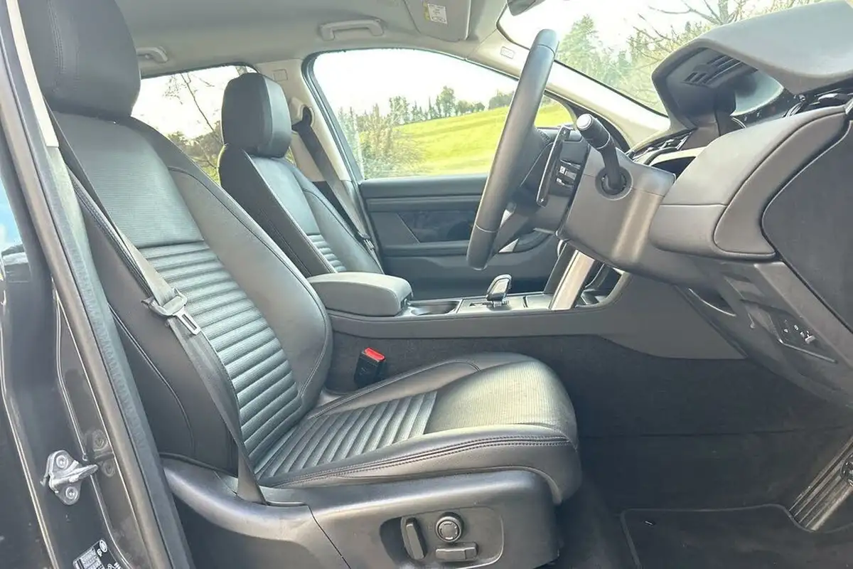 2024-land-rover-discovery-sport-20-d200-s-big-11