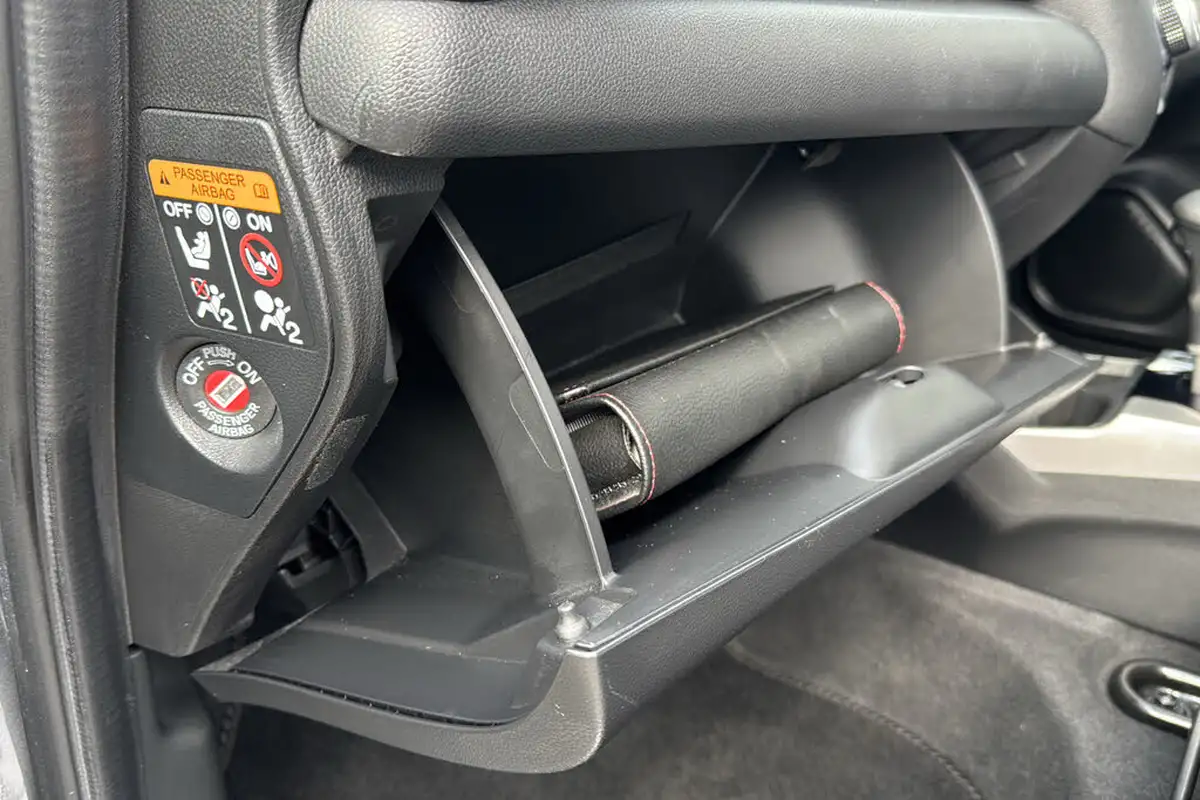 2019-honda-jazz-13-i-vtec-se-navi-cvt-big-35
