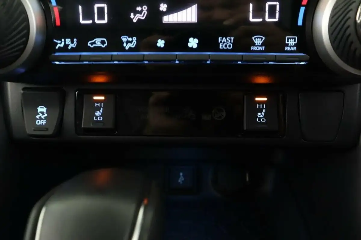 2020-toyota-rav4-25-vvt-i-excel-219bhp-big-25