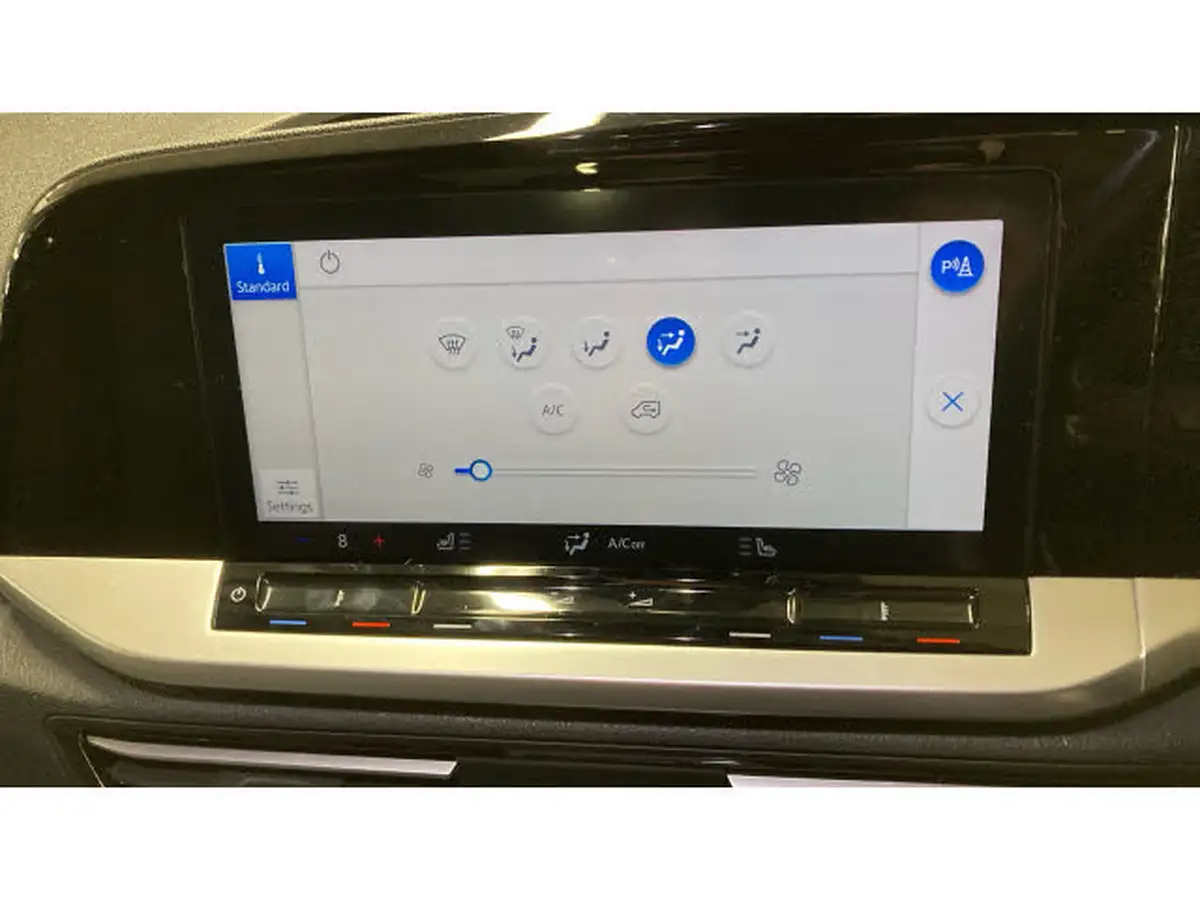 2023-ford-tourneo-connect-20-titanium-big-35