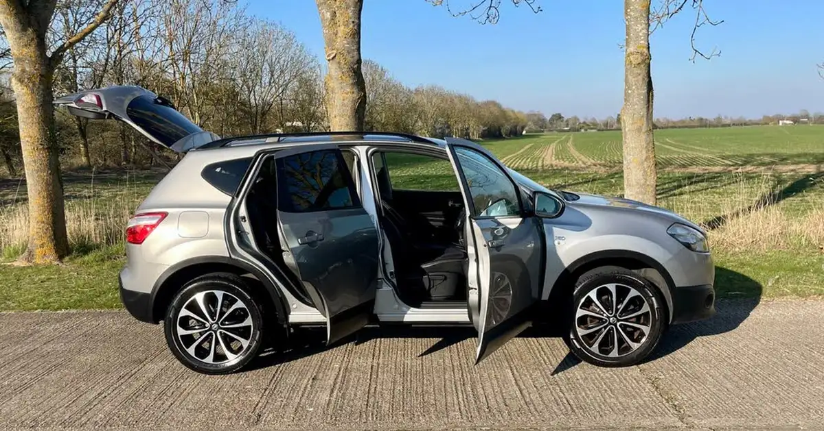 2013-nissan-qashqai-16-360-big-16
