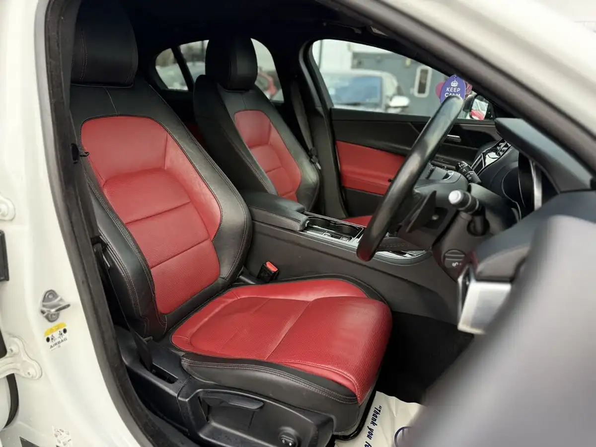 2016-jaguar-xe-20d-r-sport-180ps-auto-big-19