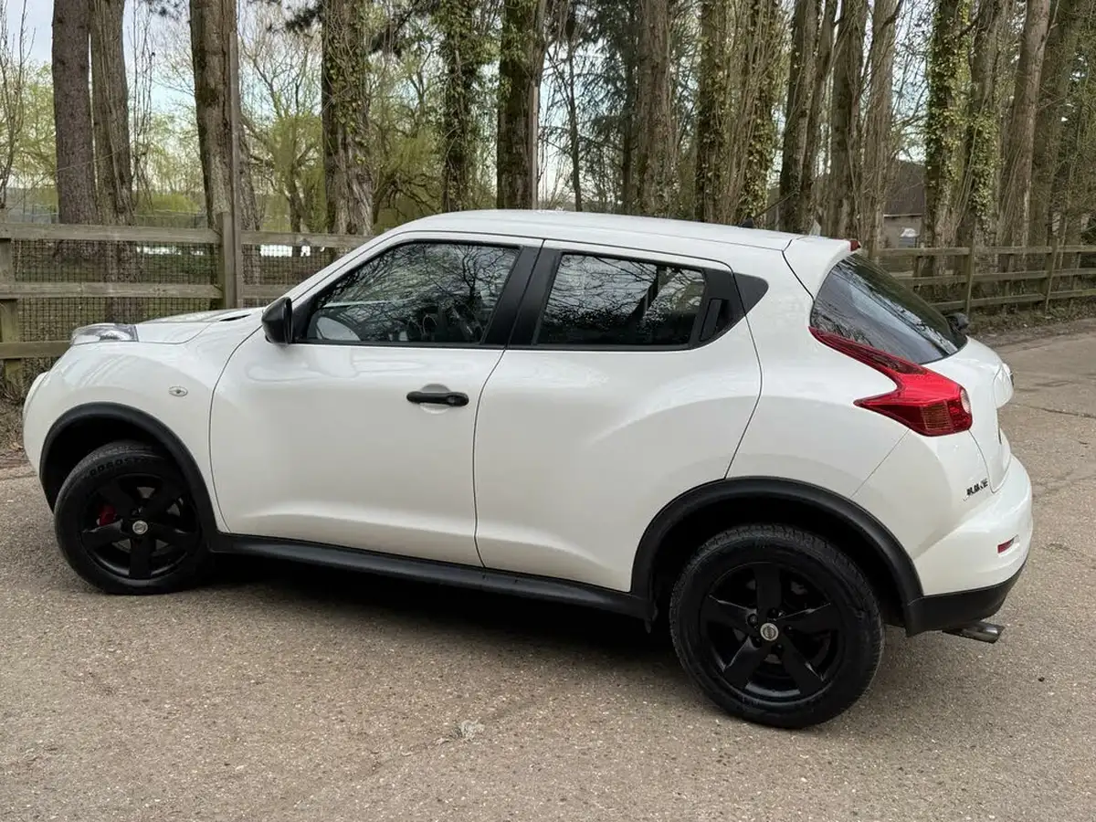2012-nissan-juke-16-acenta-big-14