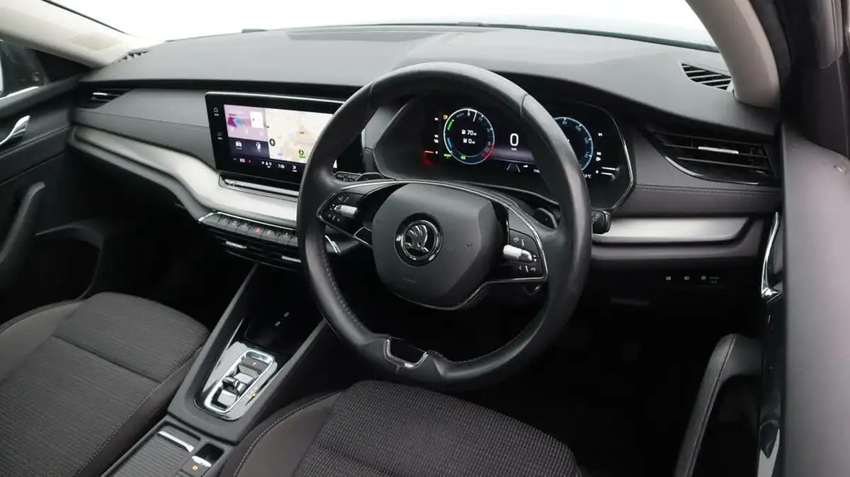 2022-skoda-octavia-14-tsi-se-technology-estate-big-9