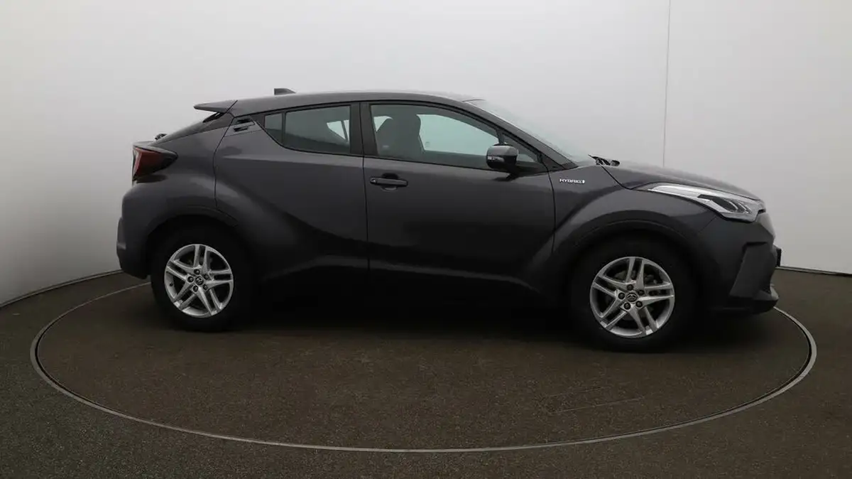 2021-toyota-c-hr-18-vvt-i-icon-big-41