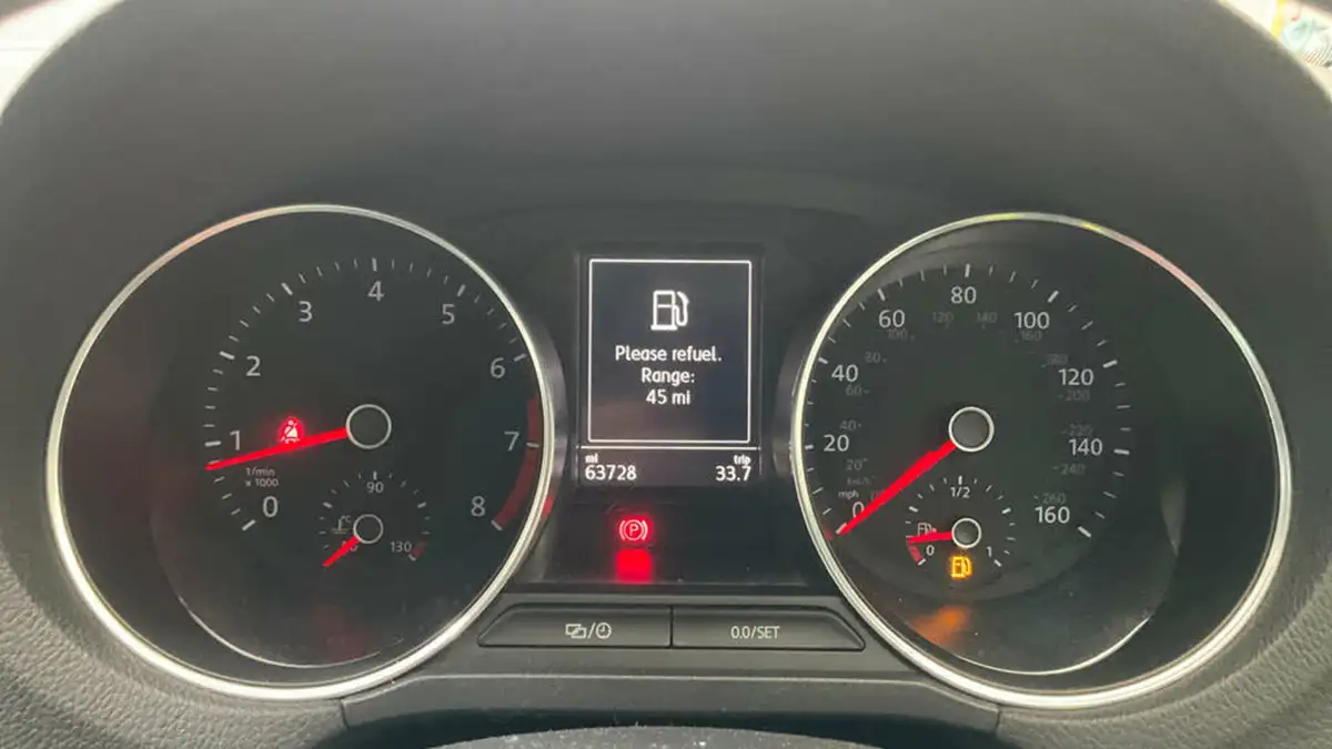 2016-volkswagen-polo-big-7