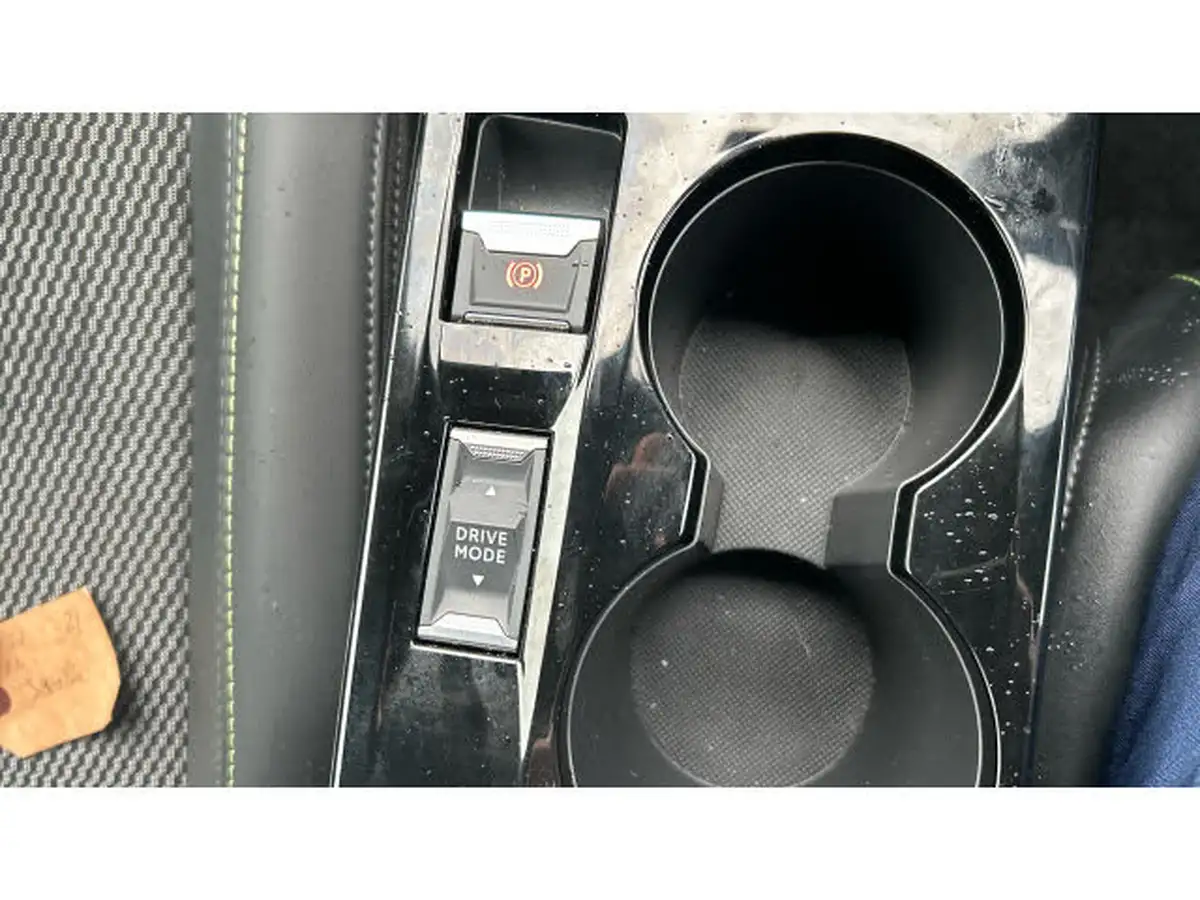 2024-peugeot-2008-suv-e-gt-156ps-54kwh-big-25