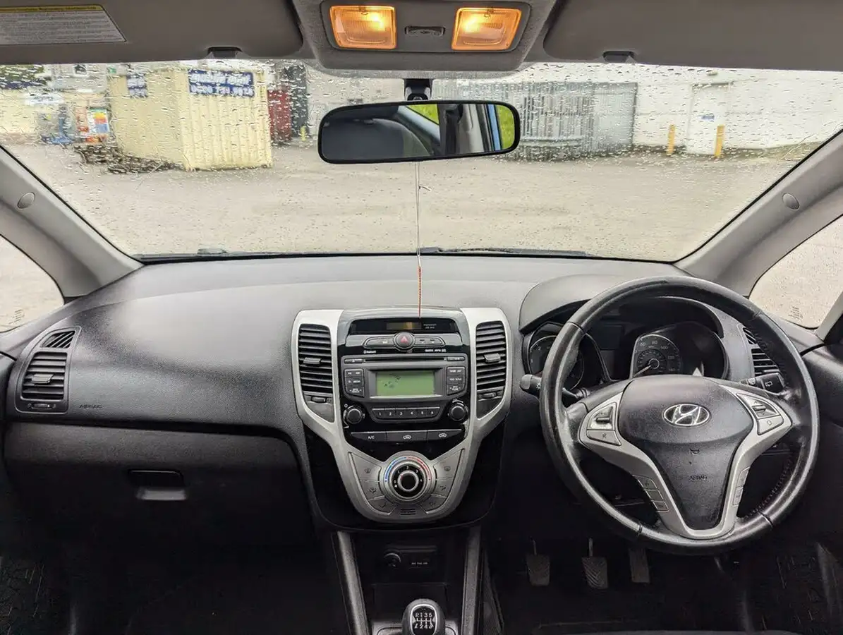 2012-hyundai-ix20-16td-active-big-2