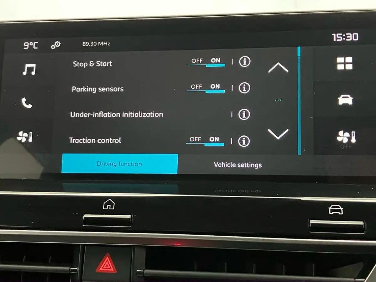 2023-citroen-c4-12-puretech-sense-big-35