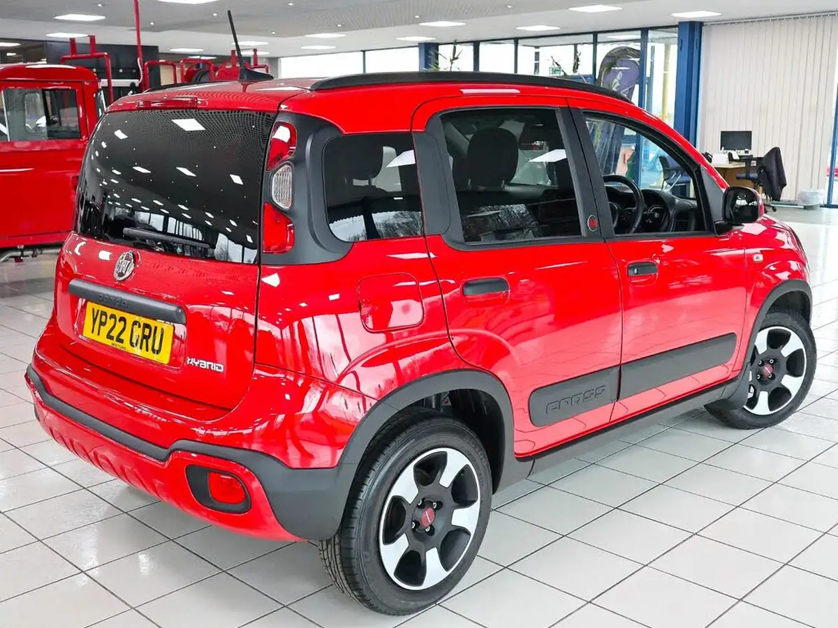 2022-fiat-panda-10-red-big-6