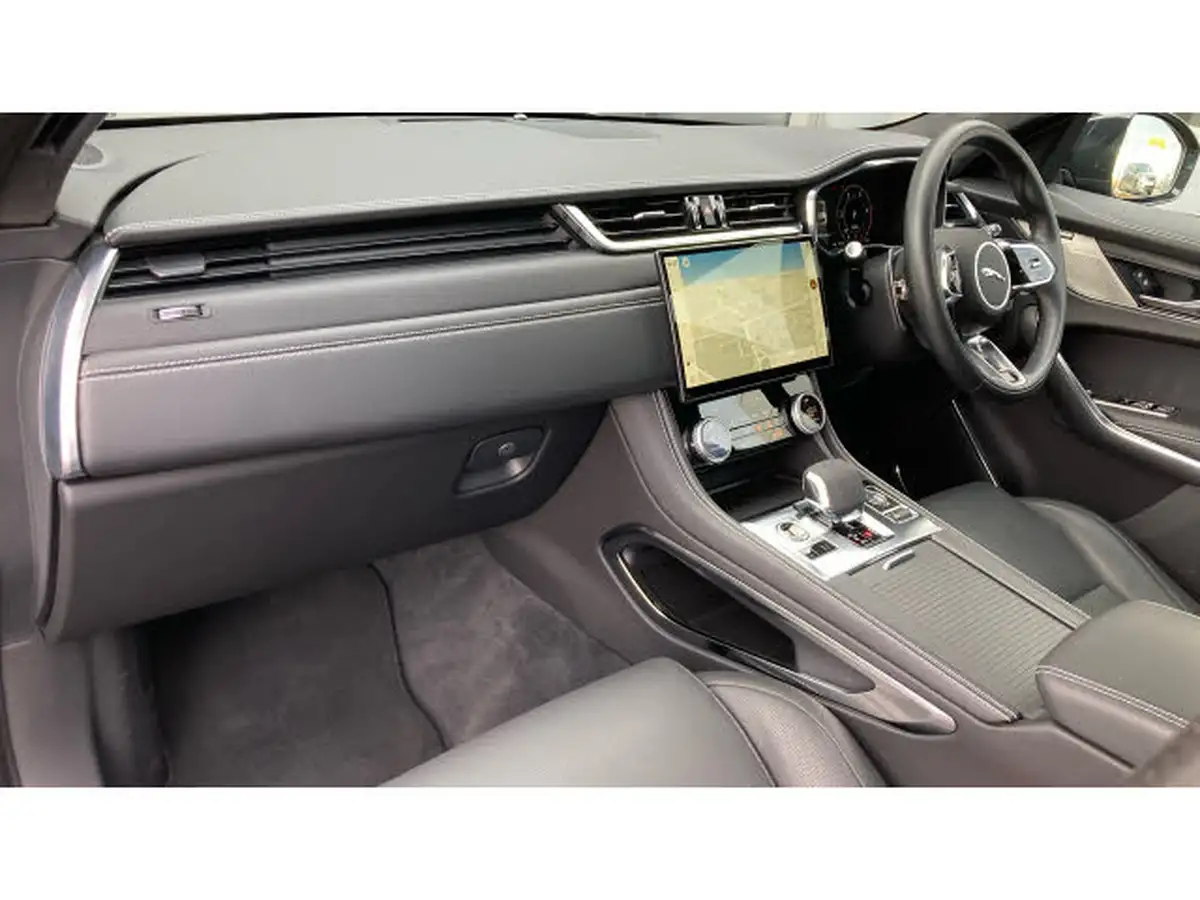 2023-jaguar-f-pace-20-d200-r-dynamic-hse-black-big-35