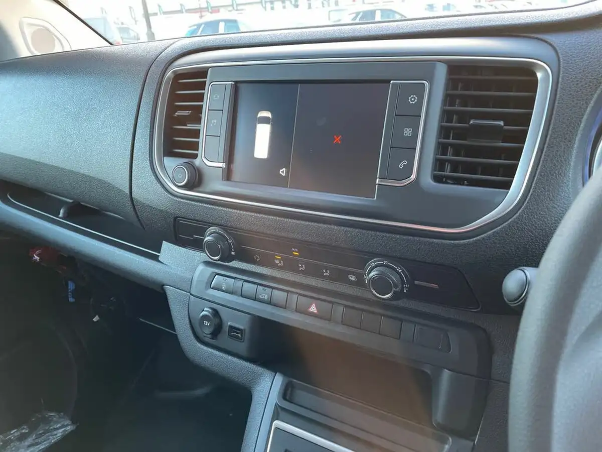 2024-vauxhall-vivaro-e-3100-75kwh-l1h1-prime-panel-van-big-27