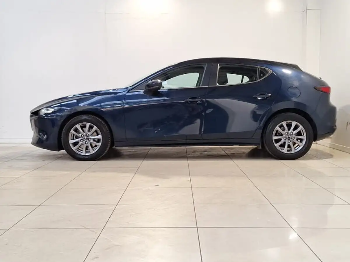 2022-mazda-mazda3-20-se-l-big-3