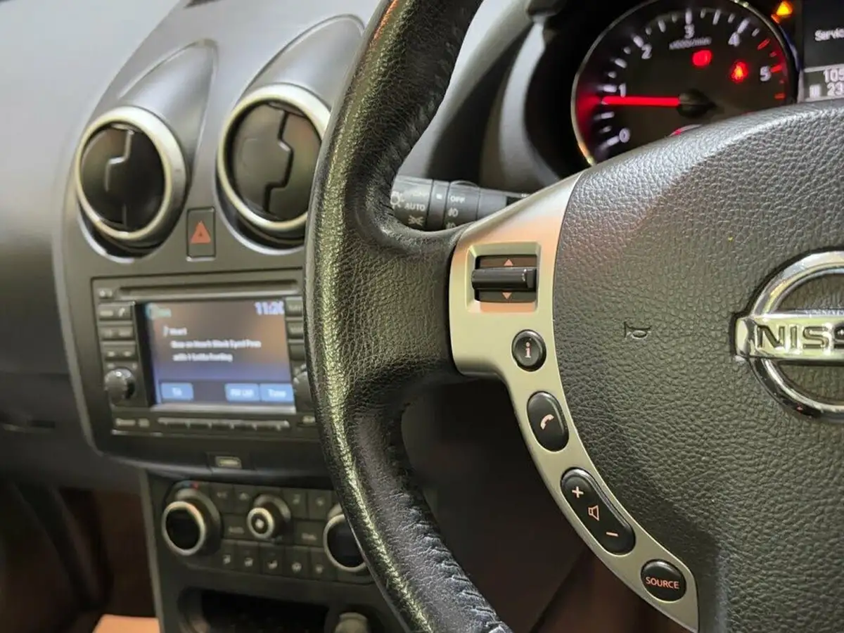 2013-nissan-qashqai-15td-360-big-22