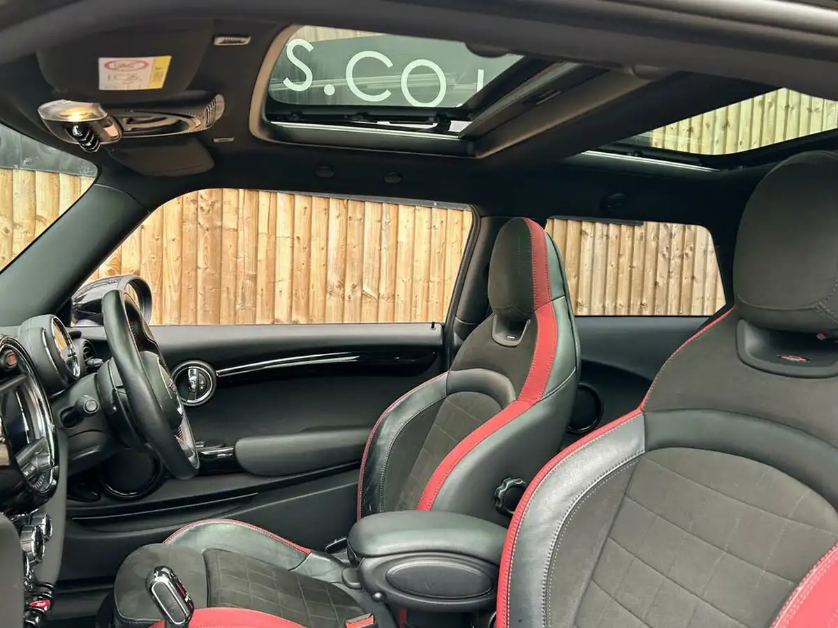 2019-mini-cooper-20-cooper-s-sport-189bhp-hatchback-3d-auto-big-3