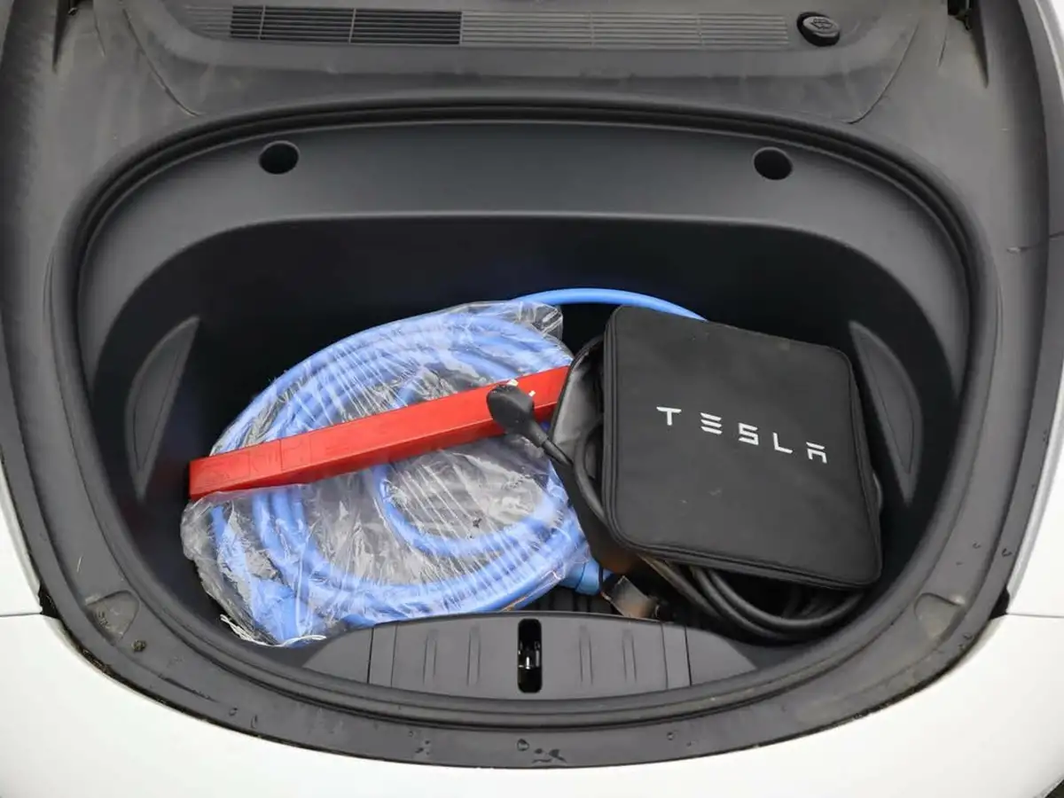 2020-tesla-model-3-e-standard-plus-big-8