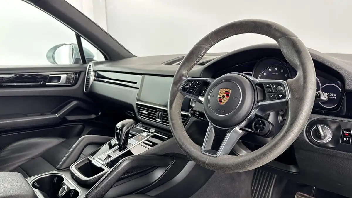 2019-porsche-cayenne-30-v6-s-big-8