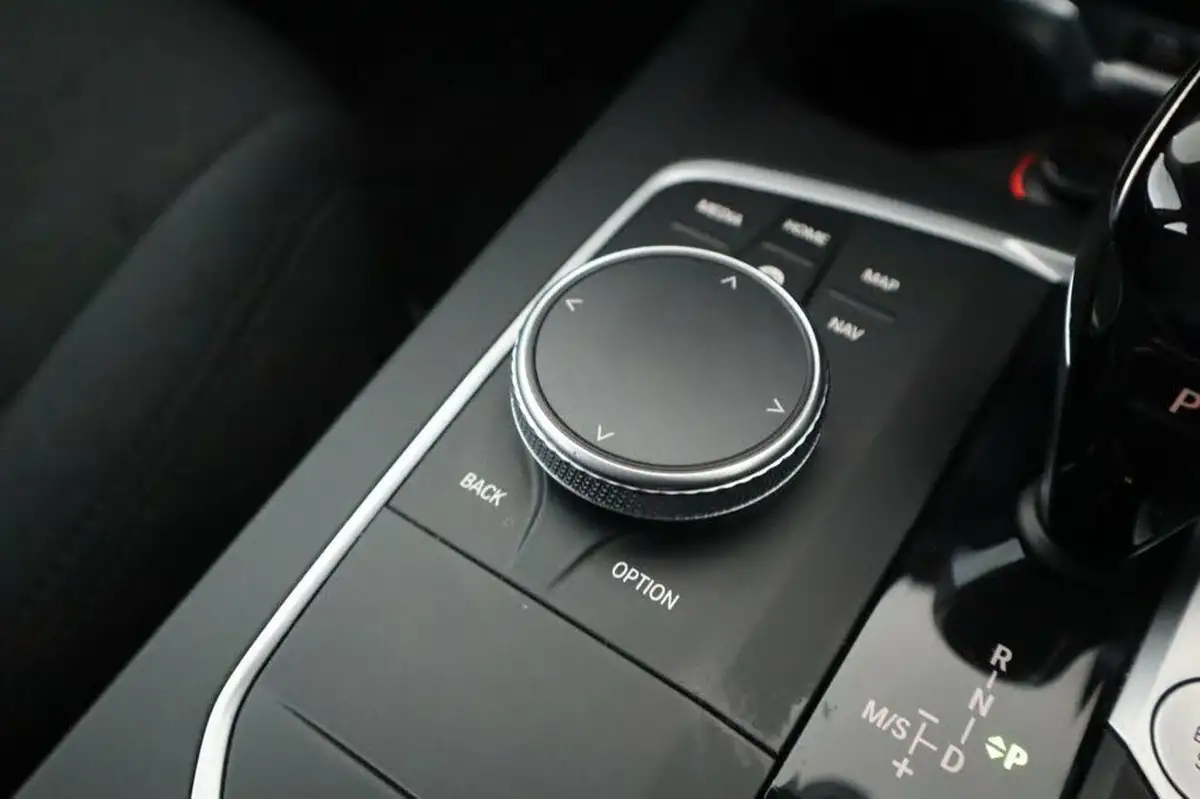 2020-bmw-1-series-15-118i-se-138bhp-dct-big-18