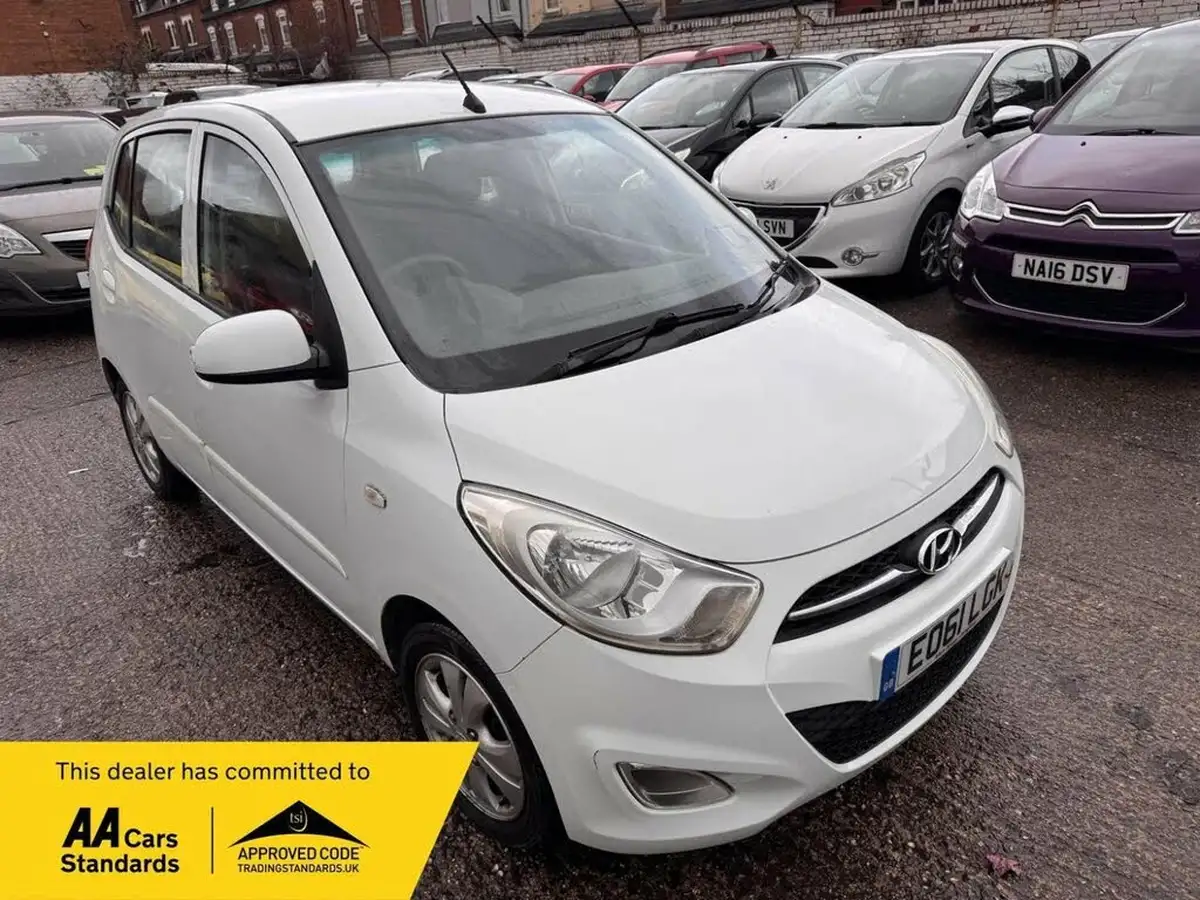 2011-hyundai-i10-12-active-auto-big-0