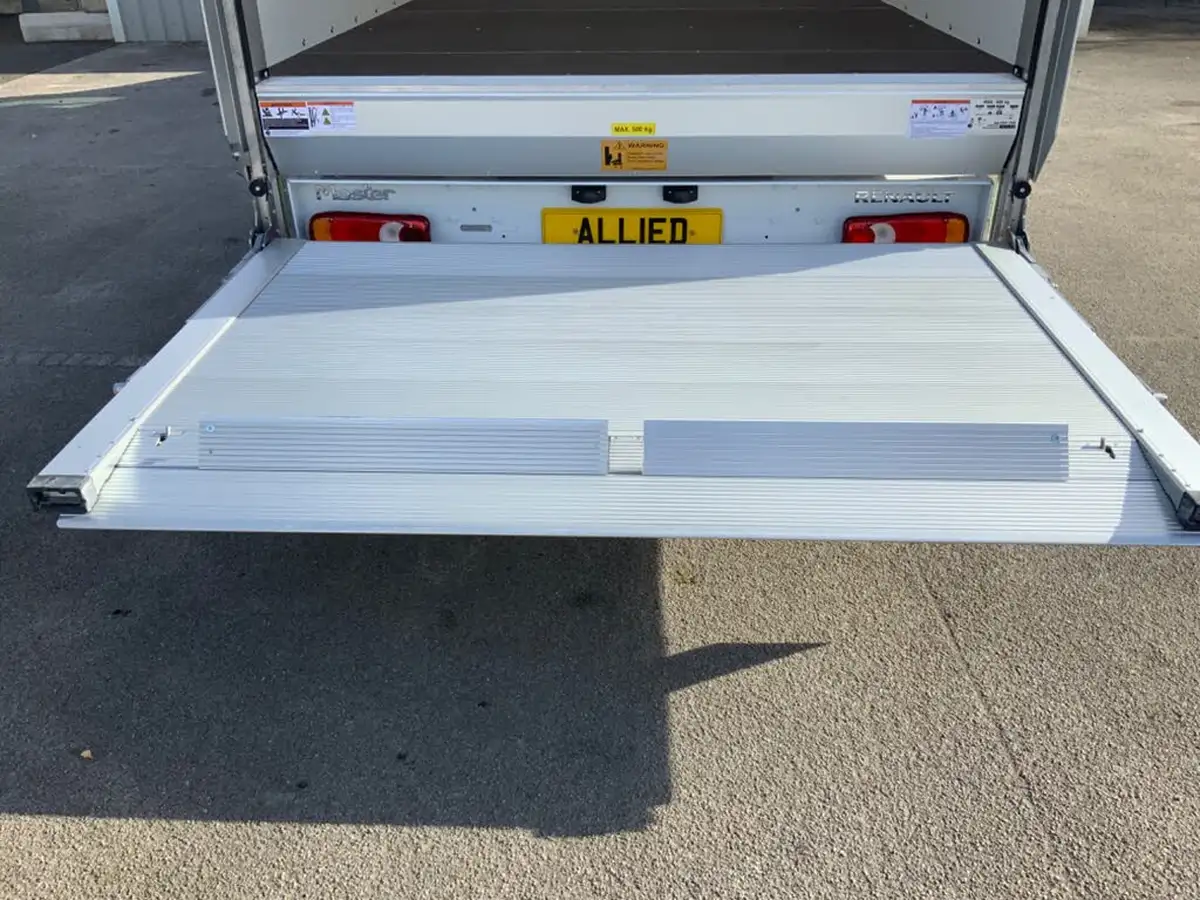 2024-renault-master-23dci-ll35-145-business-chassis-cab-big-11