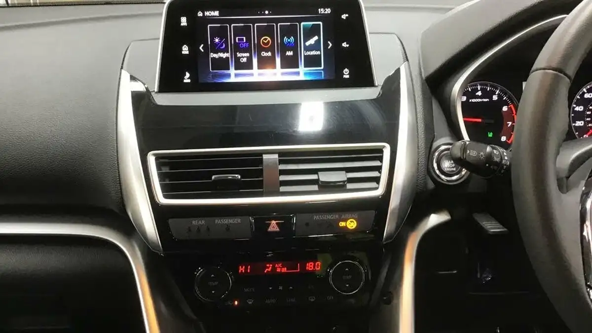 2021-mitsubishi-eclipse-cross-15-4-big-6