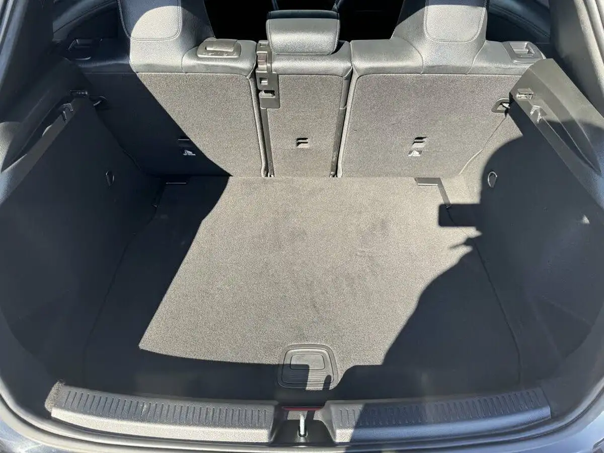 2021-mercedes-benz-a-class-13-a180-amg-line-premium-plus-edition-hatchback-5d-7g-dct-big-17