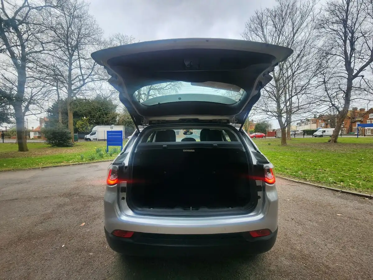 2019-jeep-compass-14-multiair-ii-longitude-big-38