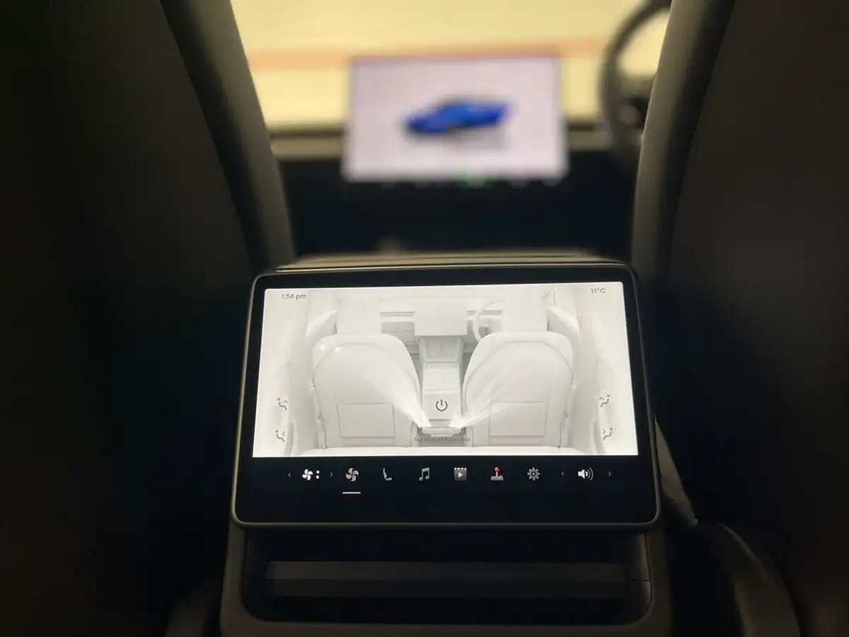 2024-tesla-model-3-e-rwd-big-47