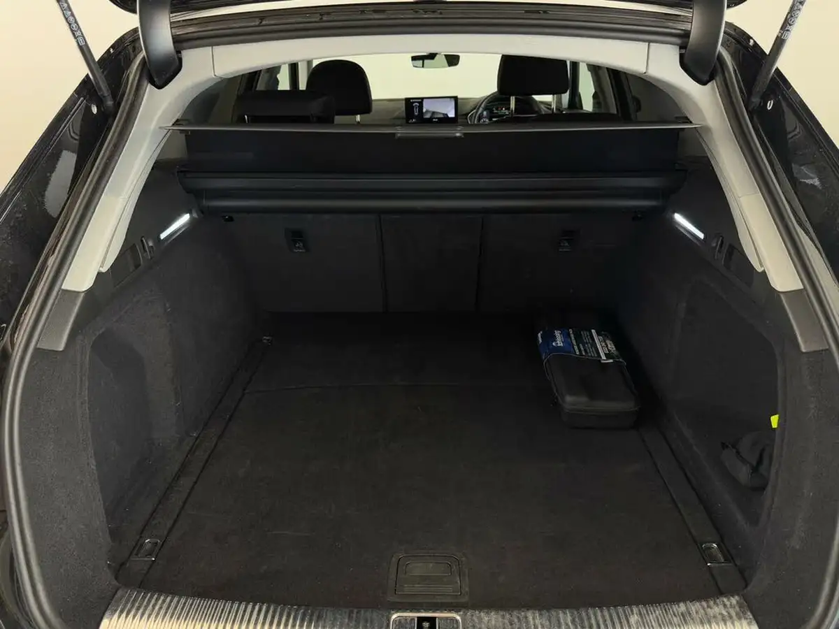 2022-audi-a4-avant-20-35-tdi-technik-big-44