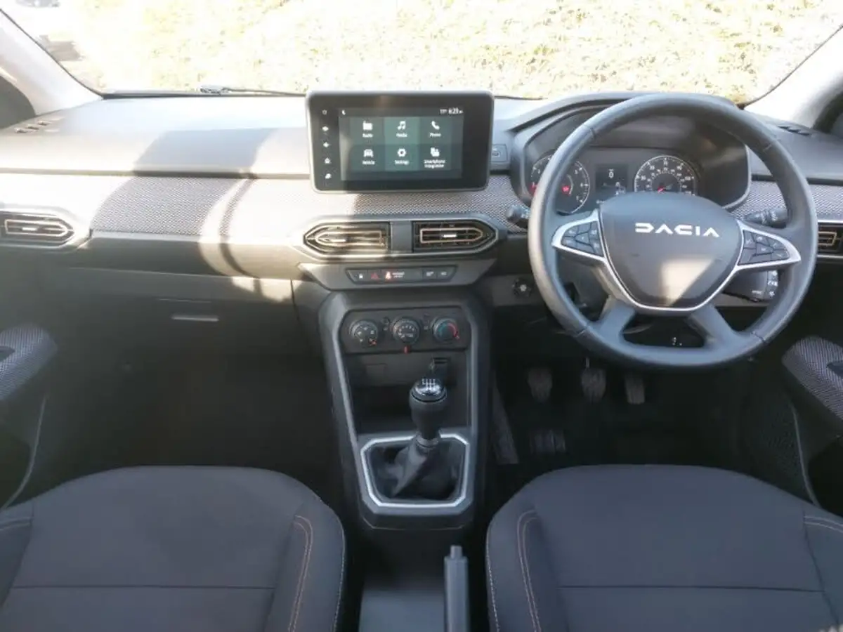 2023-dacia-sandero-stepway-10-tce-expression-90bhp-big-2