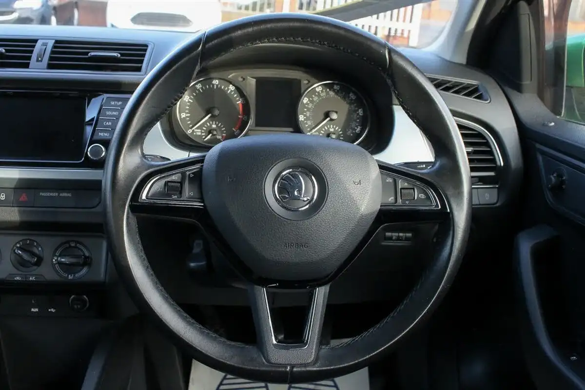 2016-skoda-fabia-12-tsi-se-90ps-hatchback-big-24
