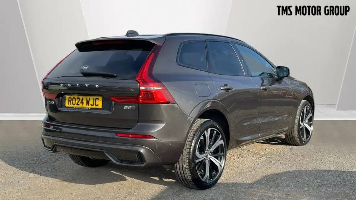 2024-volvo-xc60-20-b5-ultimate-big-6